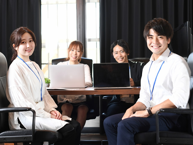 採用情報